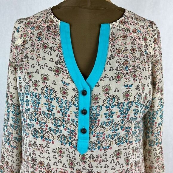 Nick & Mo Tunic Blouse Top Size Small Cream Print Long Length - Picture 2 of 11